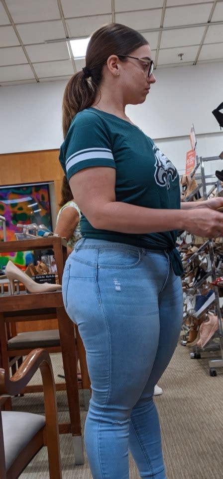 Huge Ass In Tight Jeans Tholay142 On Tumblr