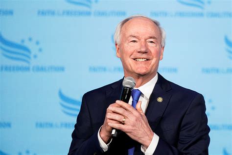 Former Arkansas Governor Asa Hutchinson Formally Announces White House