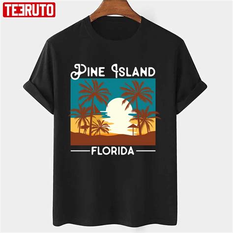 Vacation Souvenir Pine Island Beaches Florida Unisex T-shirt - Teeruto