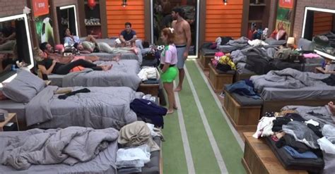 Vai Desmaiar AFazenda14 On Twitter Parece Que A Festa Foi Cancelada