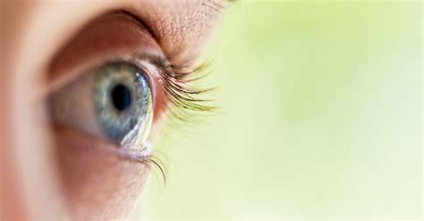 Can You Wear Contact Lenses if You Have Astigmatism? | Florida Eye Center