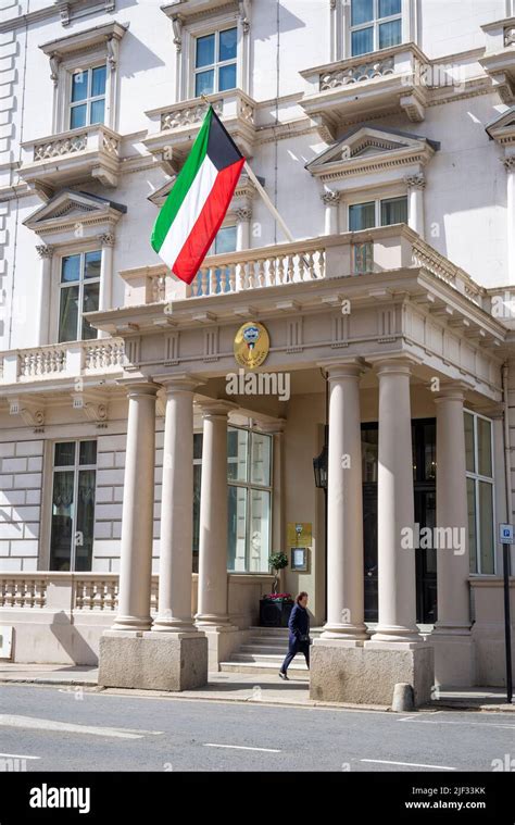 Embassy Of Kuwait London Kuwait Embassy In Knightsbridge London Uk