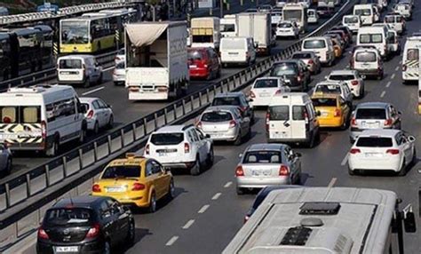 Dikkat Stanbul Da Bu Yollar Trafi E Kapal G Ndem Haberleri