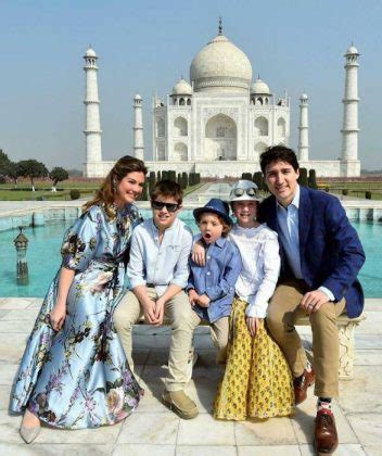 Sophie Grégoire Trudeau Lifestyle, Height, Wiki, Net Worth, Income ...