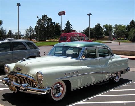 1953 Buick Roadmaster - Information and photos - MOMENTcar