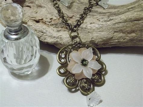 Beautiful Long Resin Flower Necklace Made By Etsy Artist Dawnsdangles Unique Handmade