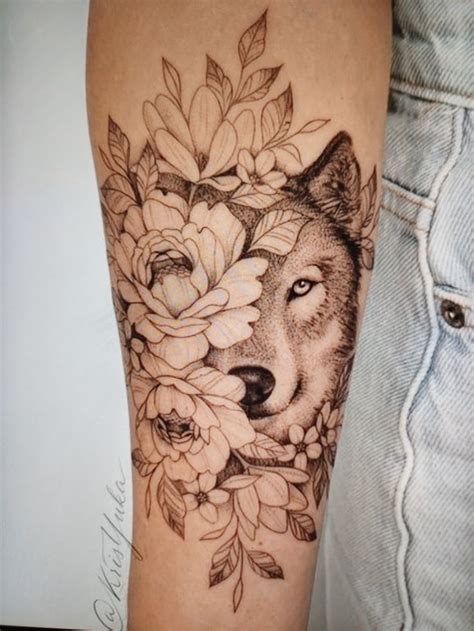 Pin By Jorge On Tatuagem Wolf Tattoos Arm Sleeve Tattoos For Women