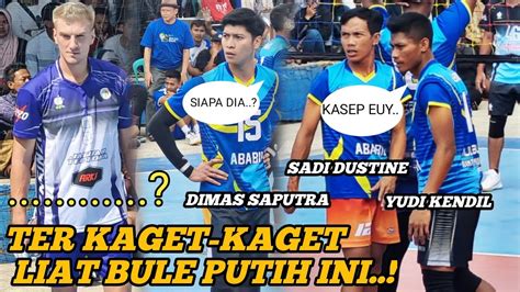 DIMAS SAPUTRA FT YUDI KENDIL SADI DUSTINE KAIK DI KEJUTAN BULE ASING