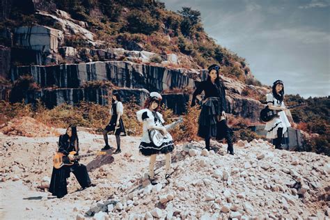 Band Maid、結成10周年イヤーを飾る初のベスト盤2枚を同時リリース Musicman