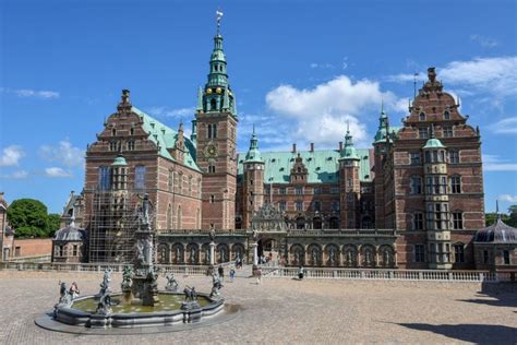 Half Day Private Tour To Kronborg And Frederiksborg Castle