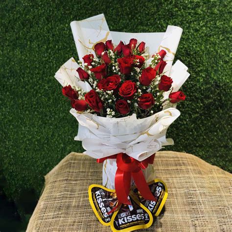 24 Red Rose Bouquet With 3pcs Hershey's Kisses Chocolate to Manila ...