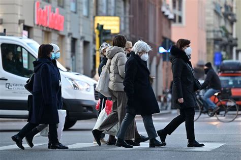 Coronavirus Oggi Bozza Dpcm Dal Scuole Superiori In Presenza Al