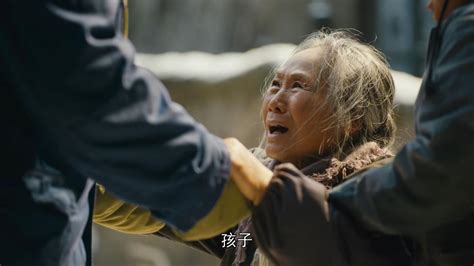 《人世间》电视剧里没演的：秉昆初见郑娟那一刻，究竟在想什么？人世间郑娟涂志强新浪新闻