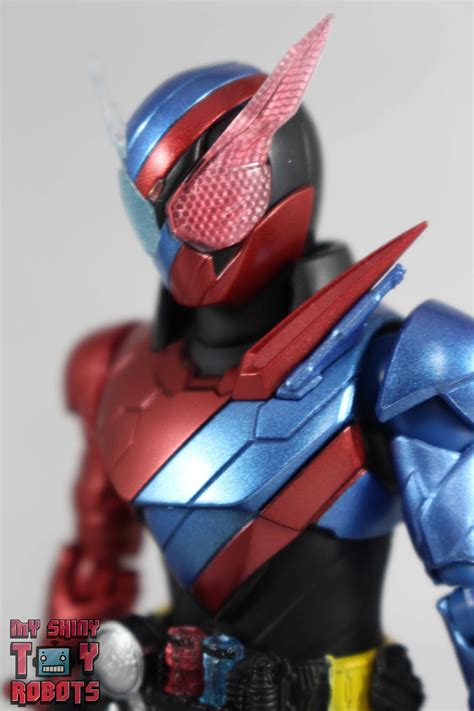 My Shiny Toy Robots: Toybox REVIEW: S.H. Figuarts Kamen Rider Build Rabbit Tank Form