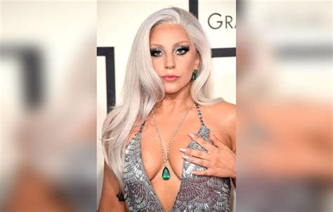 Did Lady Gaga Get Plastic Surgery For Grammys Singer Underwent Brow Lift Doctors Claim