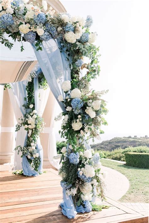 Fresh And Classic Wedding Hydrangeas