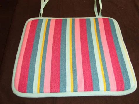 Striped Chair Pad at best price in Karur by ASK Textile | ID: 2660869673