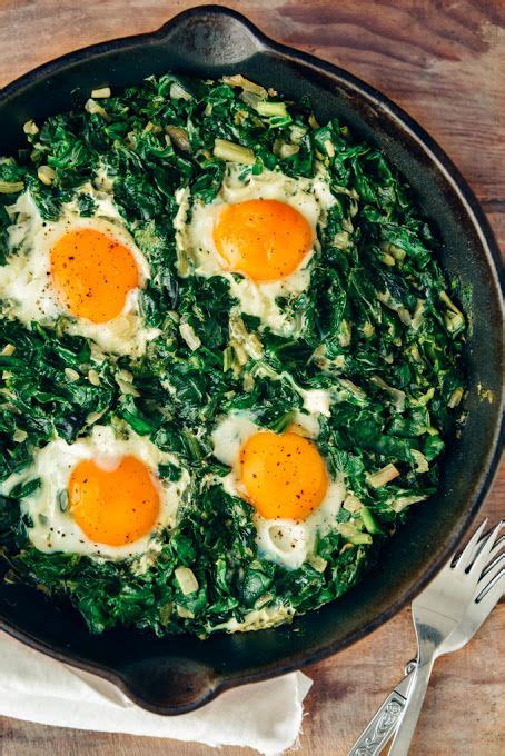 Fried Eggs With Spinach Recipe Yummly Recipe Spinach Egg Healthy Pastas Recipes