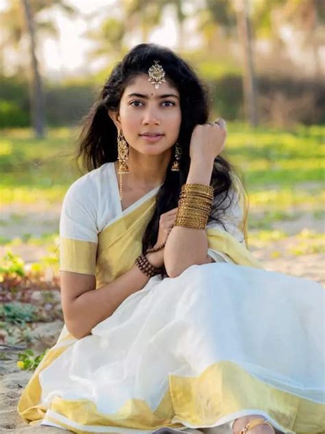 Love Story Actress Sai Pallavi Is A Sari Queen Times Of India