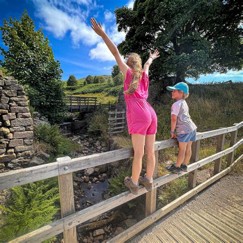 The Reluctant Explorers: Yorkshire Walking With Kids — Embsay Reservoir ...