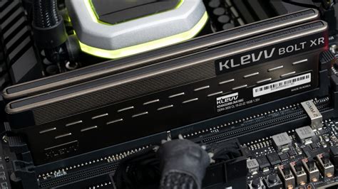 Klevv Bolt Xr Ddr C X Gb Review The Rgb Less Commoner Tom