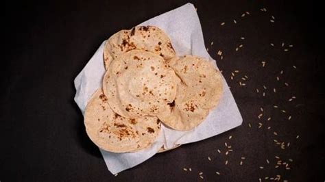 Frozen Wheat Flour Chapati Packaging Type Packet At Rs 50 Packet In