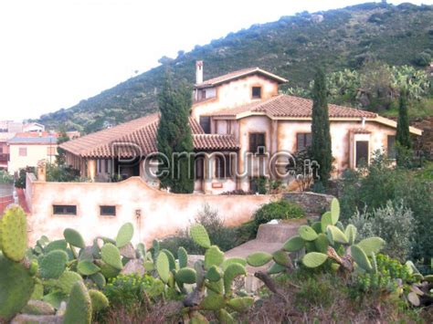 Villa Panoramica Vista Mare Cagliari In Permuta Villa O Villetta A