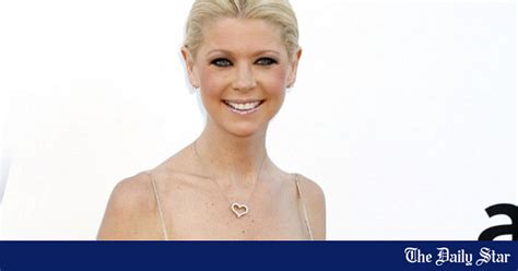 Tara Reid Flaunts Super Slim Frame The Daily Star