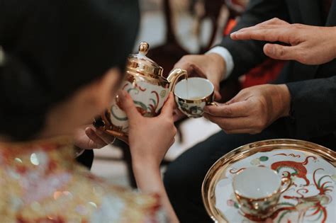 The Chinese Wedding Tea Ceremony Explained - The Wedding Notebook