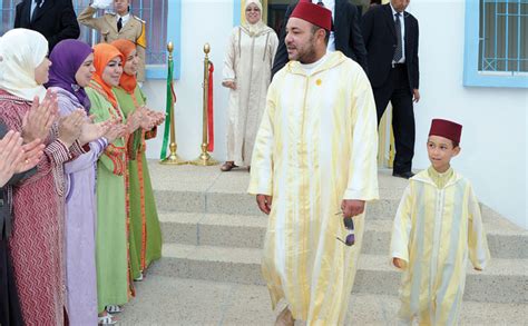 Sa Majesté le Roi inaugure deux centres sociaux dans la Commune Rurale