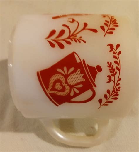 Vintage Federal Milk Glass Red Kettle Iron Red Teapot Coffee Mug Cup