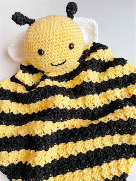 17 Easy Crochet Bee Patterns Stuffies To Pillows Daisy Cottage Designs