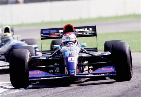 On this day in history: de dodelijke crash van Roland Ratzenberger | Autobahn