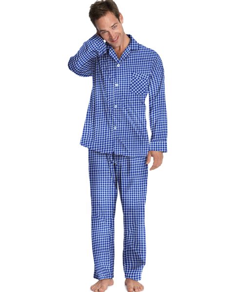 Hanes Mens Woven Pajama Set