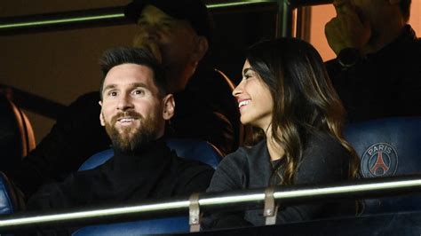 Video Niña Dedica Canción A Messi Y Antonela Roccuzzo Reacciona Con Ternura Noticias De El