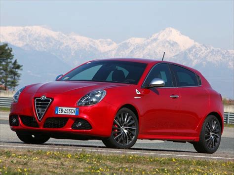 Alfa Romeo Giulietta Qv Tbi Alfa Romeo Photo