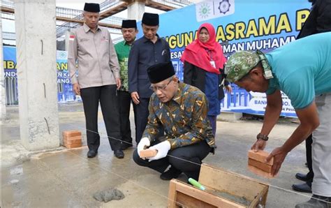 Ketua PP Muhammadiyah Haedar Nashir Resmikan Pembangunan Asrama Pontren