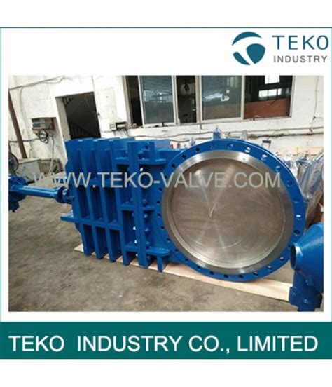 Bevel Gear Operated Large Diameter Knife Gate Valve Fabricated Carbon