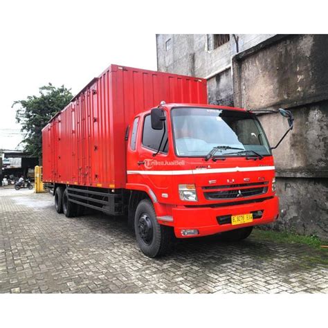 Mitsubishi Fuso Tronton Fn Fl Hd Box Besi Bekas Ban Baru Di