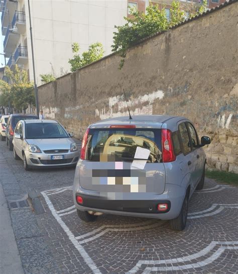 Arzano Sosta Selvaggia E Auto Senza Assicurazione Controlli E Multe