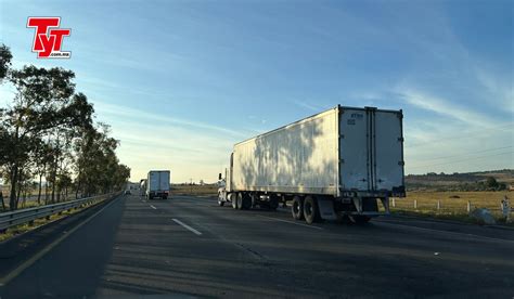 Los Mandamientos Para Manejar Un Cami N En Carretera De Forma Segura