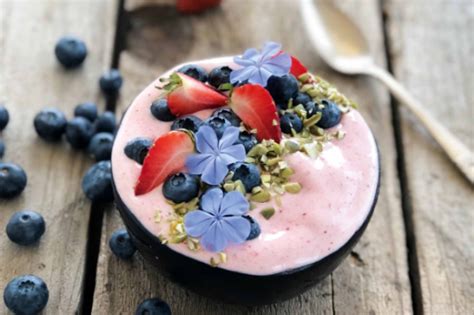 Healthy Banana Berry Bliss Smoothie Bowl Recipe