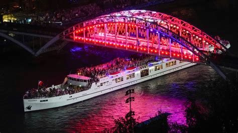 Floating Parade Of Nations And Unprecedented Scenes At Seine Highlights