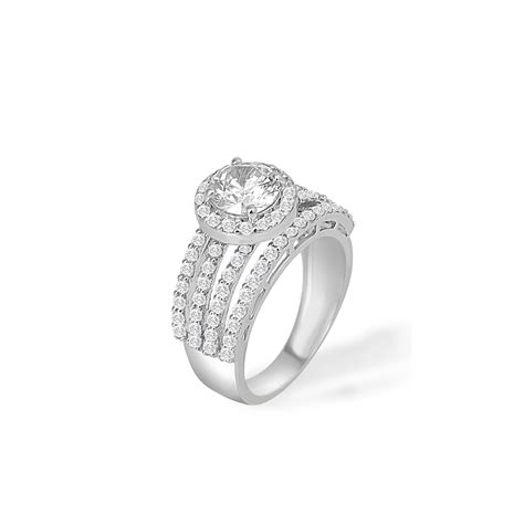 The Round Halo Statement Ring – KYZAINDIA