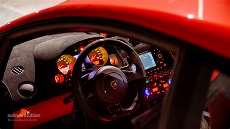 LAMBORGHINI Gallardo Super Trofeo Stradale Review - autoevolution