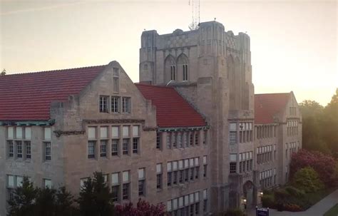 University of Evansville (UE) Rankings, Campus Information and Costs | UniversityHQ