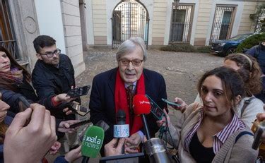 Vittorio Sgarbi Dimissioni Sospese Sar Una Lunga Agonia Libero