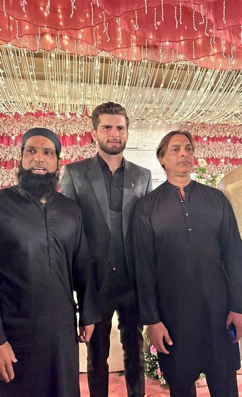 Shahid Afridi Indulges In Fun Banter At The Star Studded Grand Walima