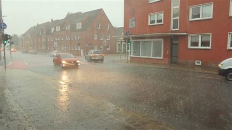 Starkregen In Husum Am Sp Ten Nachmittag Kam Der Wolkenbruch Shz