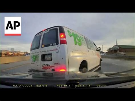 This High-Speed Chase of a U-Haul GMC Savana Is Pure Chaos